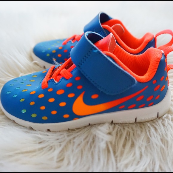 nike free express toddler